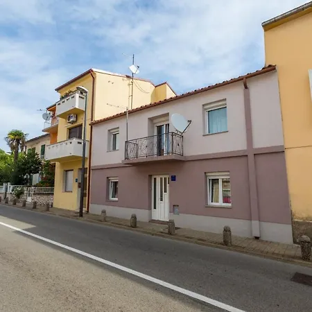 Haus Ivy Appartamento *