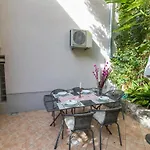 Haus Ivy 公寓 *