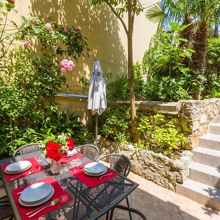 Haus Ivy Daire